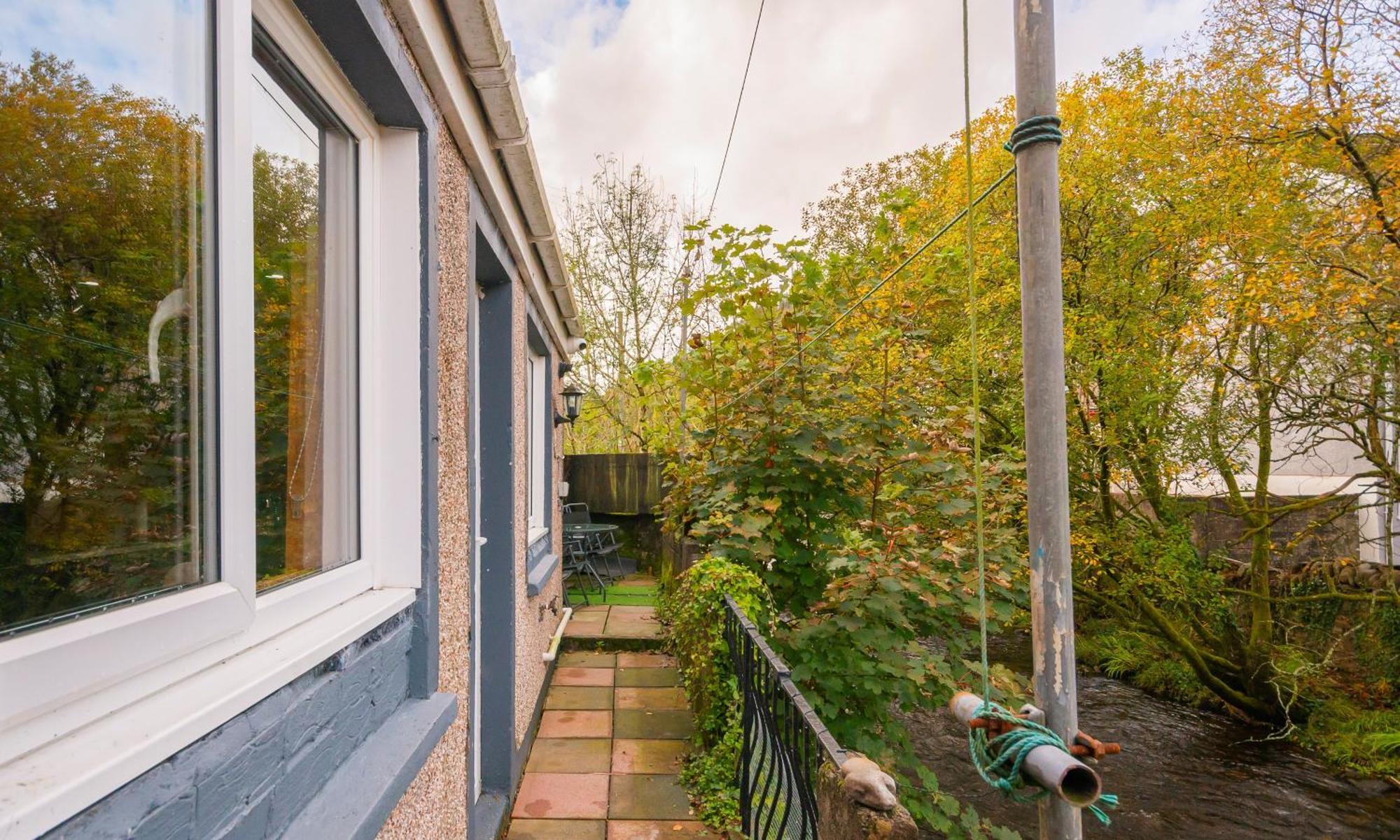 Riverside Great House In The Afan Forest Bike Park By Staystaycations Glyncorrwg Esterno foto