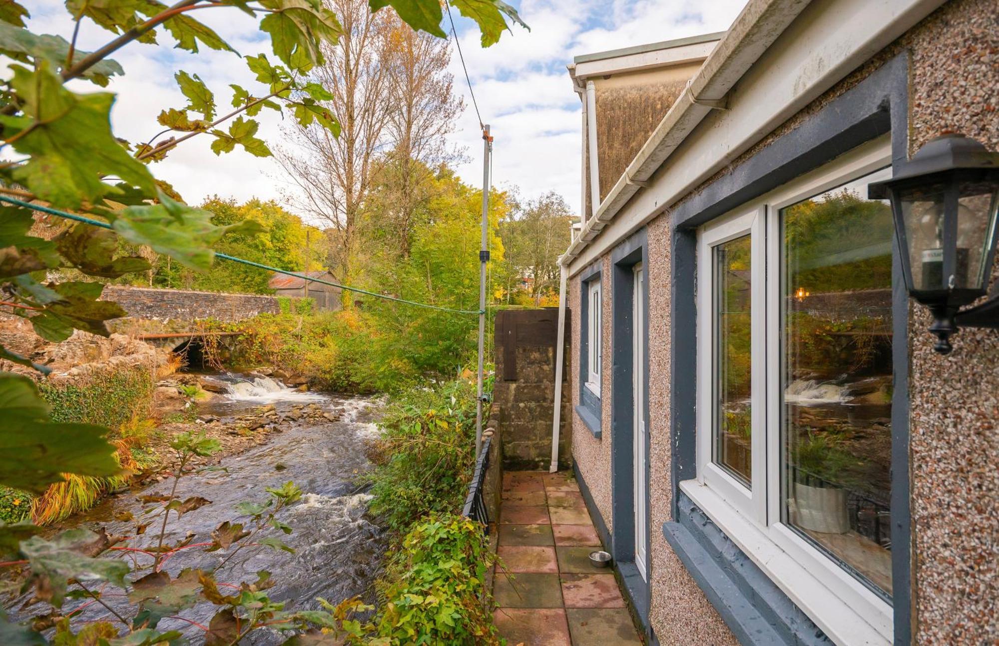 Riverside Great House In The Afan Forest Bike Park By Staystaycations Glyncorrwg Esterno foto